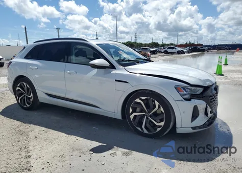 2024 Audi Q8 E-Tron Premium Plus из США, поврежденный, VIN WA15AAGE5RB030150